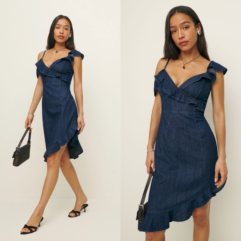 NWT Reformation Evelyn Denim Dress in Galilee Size 6 - Asymmetrical Blue Dress
